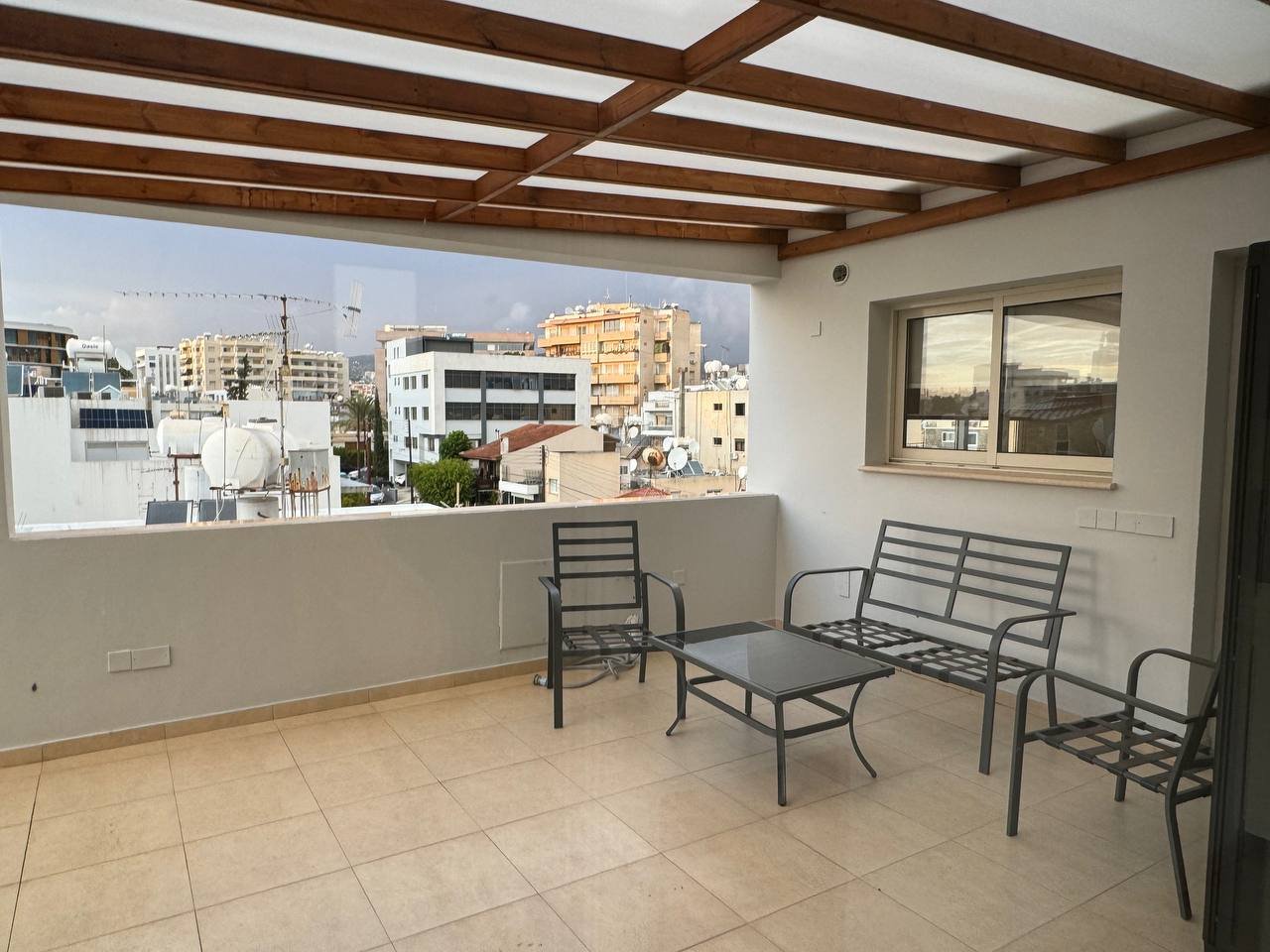 1-bedroom apartment to rent photo 6