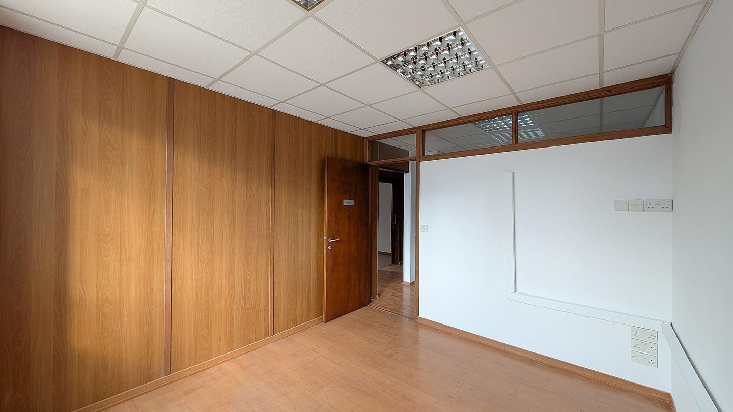 Office Unit in the Heart of Nicosia – Trypiotis Quarter photo 10