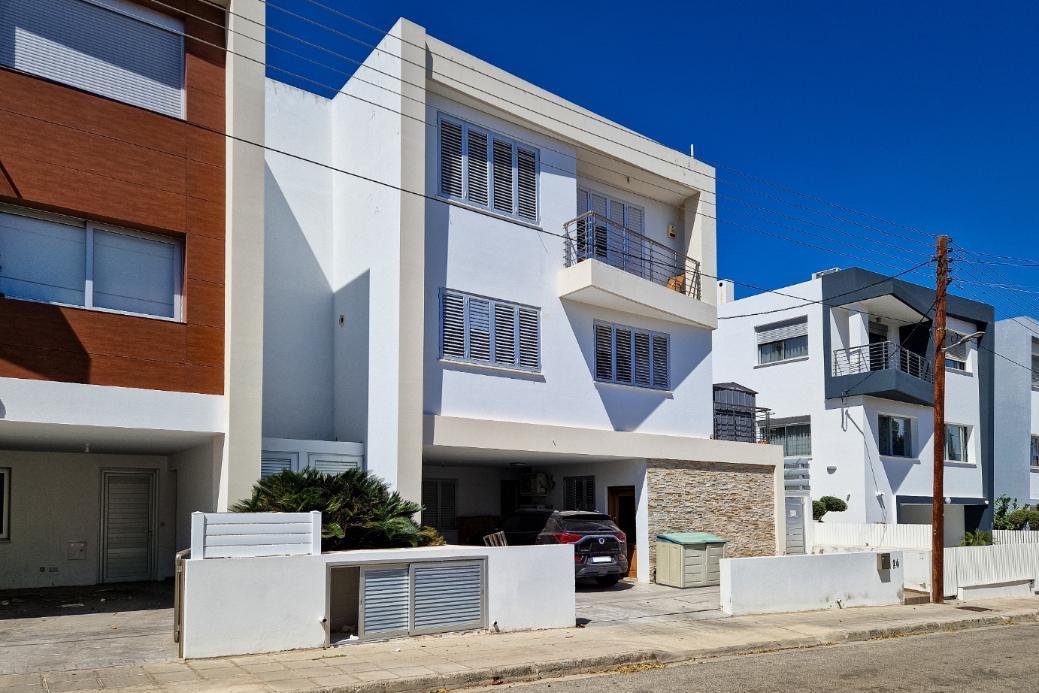 5 bedroom house in Egkomi, Nicosia photo 4