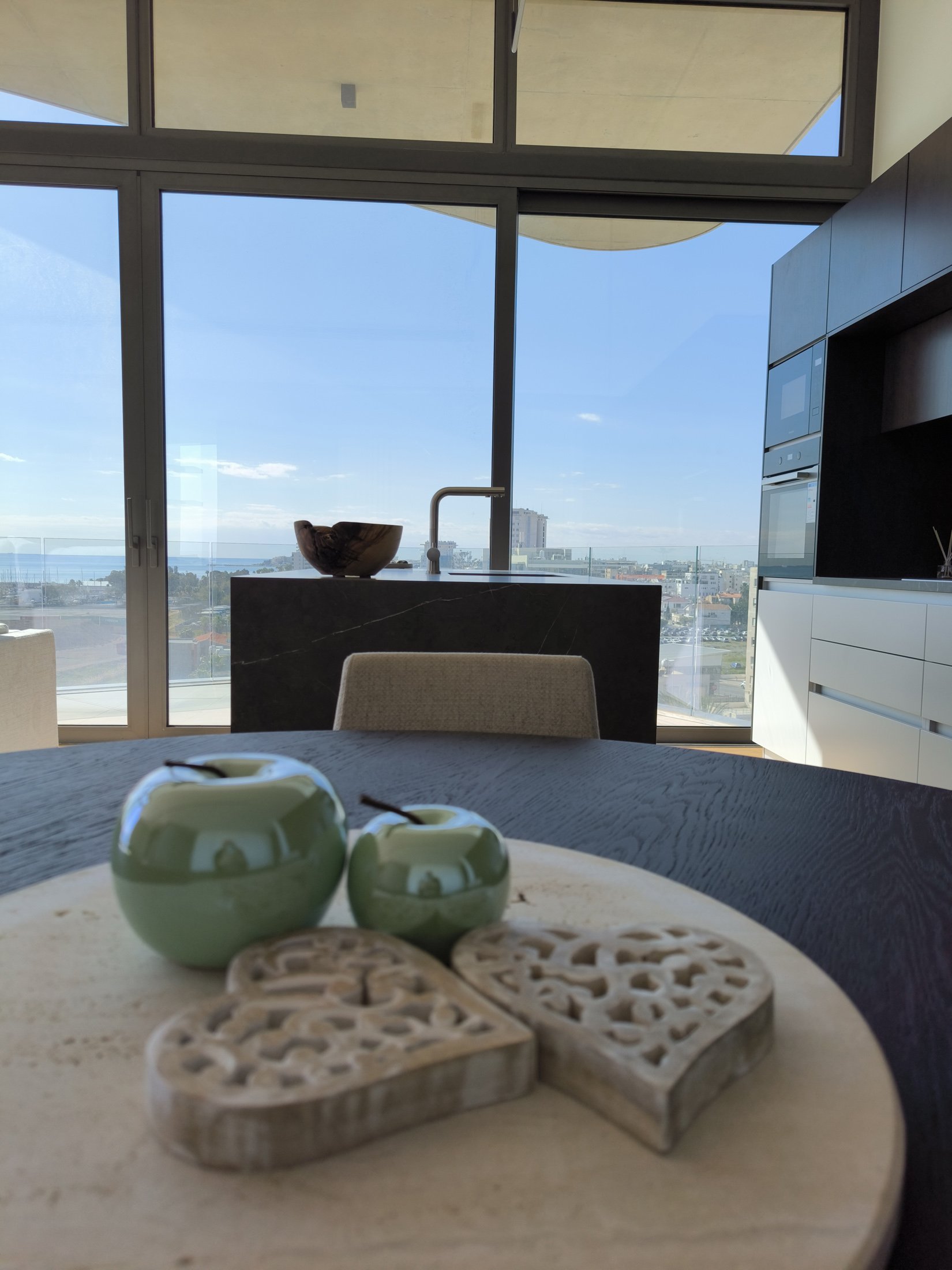 3 BR Apartment in Arch Makarios III, Larnaca photo 7