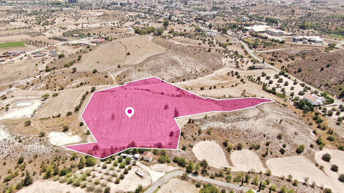 Agricultural Field in Agia Varvara, Nicosia photo 3