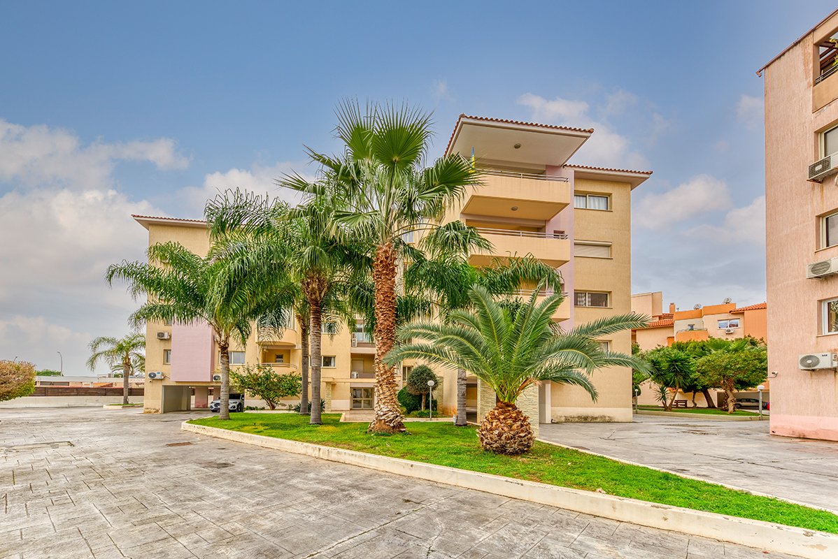 3 BR Apartment in Mouttagiaka, Limassol photo 17