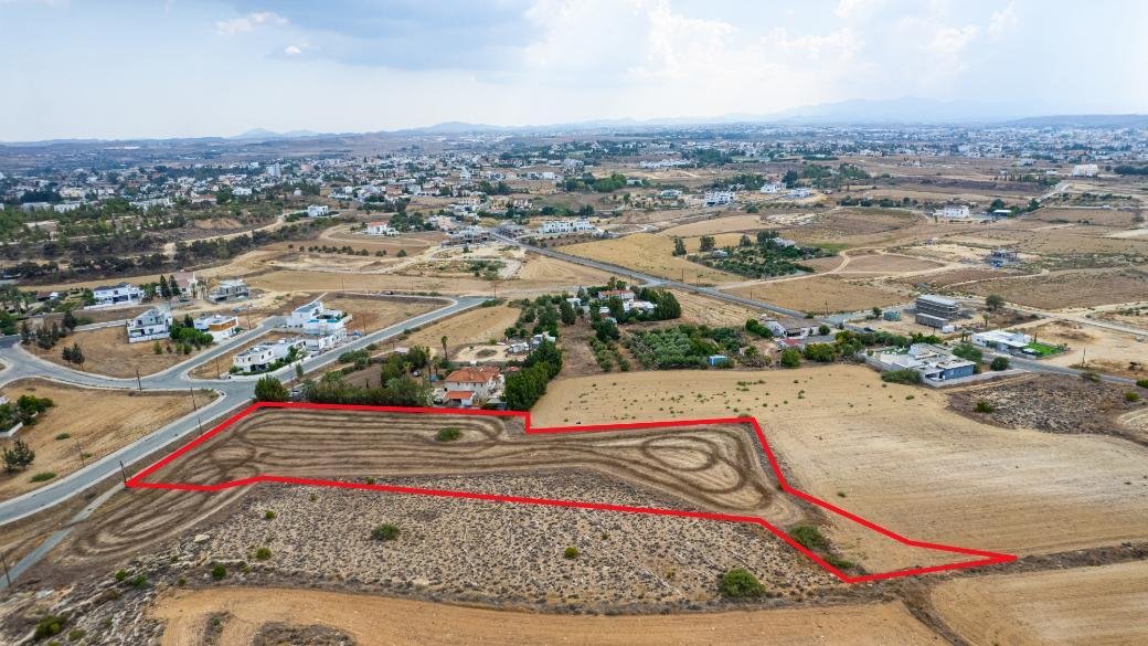 Shared residential field in Geri, Nicosia photo 4