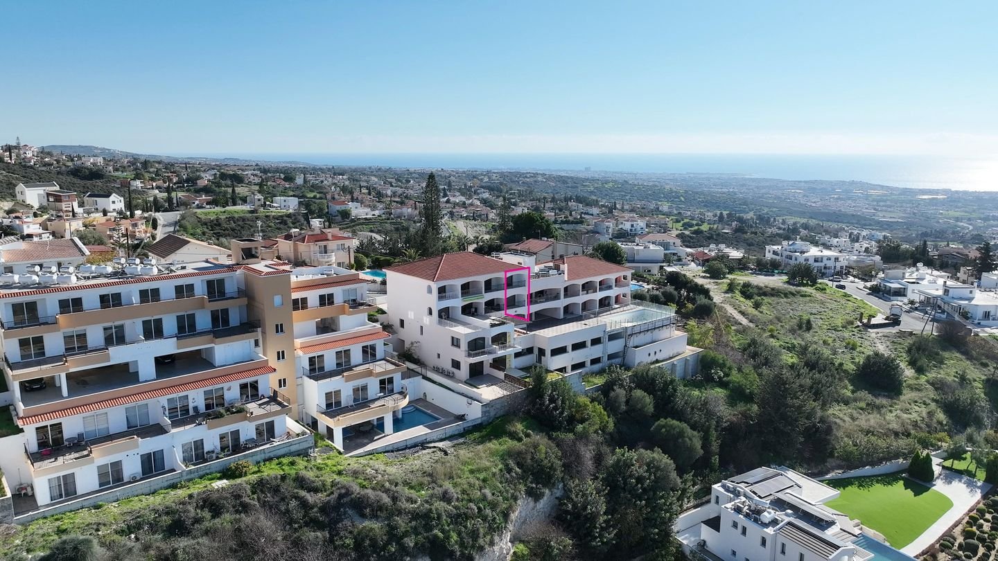 Two-Storey 2-Bedroom Apartment in Tala, Paphos photo 3