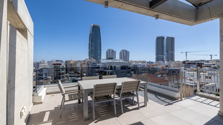 2 BR Penthouse in Neapolis, Limassol photo 12