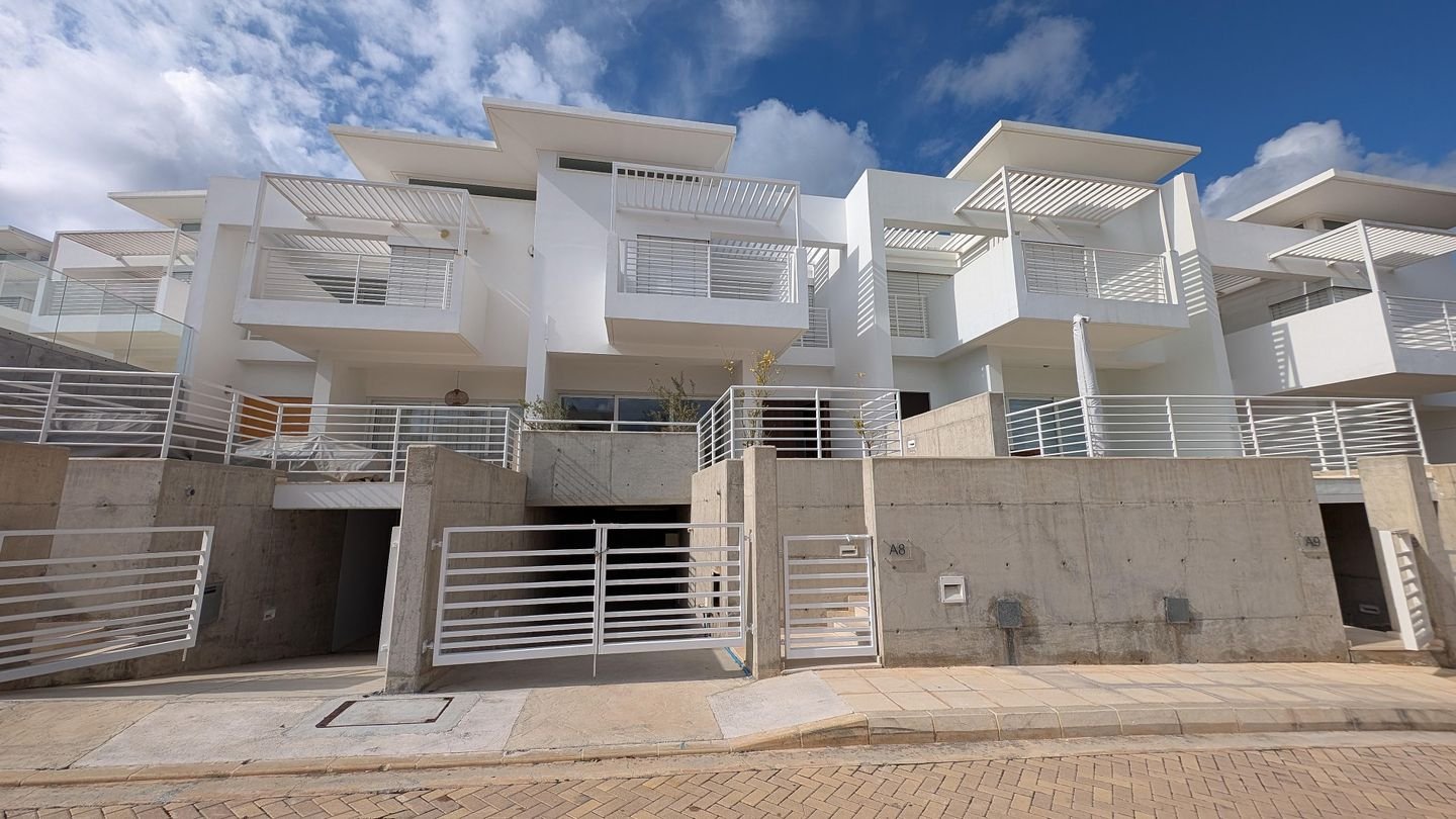 Coastal Two-storey semi-detached house, in Cavo Greco, Paralimni, Ammochostos photo 27