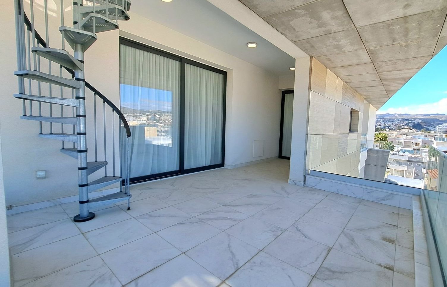 2 BR Penthouse in Germasogeia, Limassol photo 11