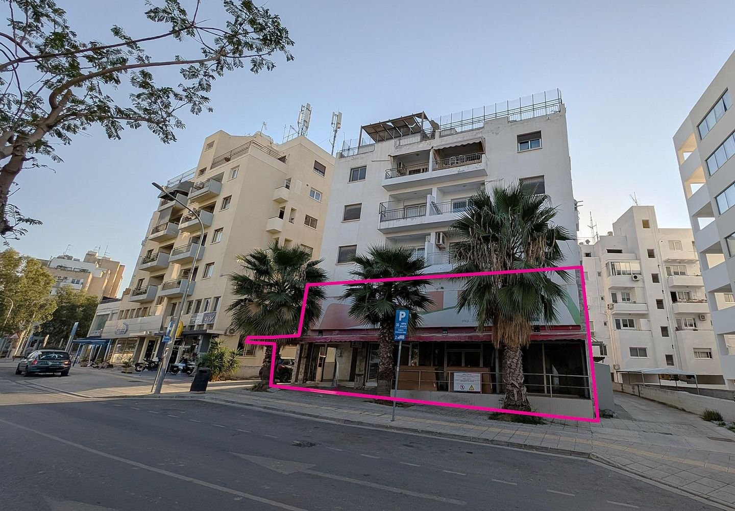 Shop with mezzanine in Agios Antonios, Nicosia photo 6