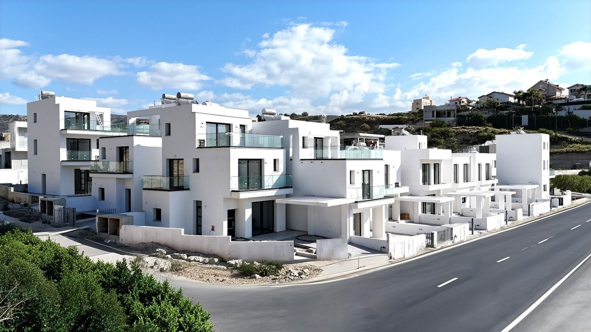 3 BR Detached House in Agios Athanasios, Limassol photo 8