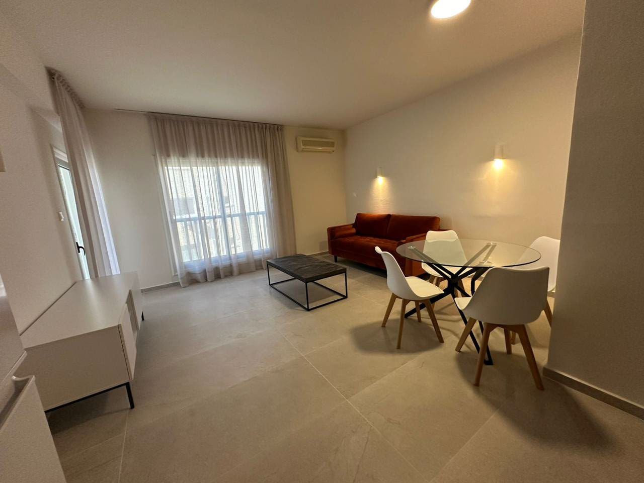 1 BR Apartment in Agios Tychonas, Limassol photo 2