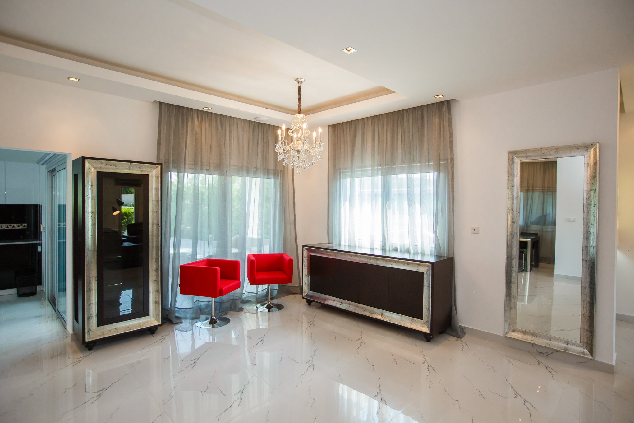 4 BR Villa in Agios Tychonas, Limassol photo 7