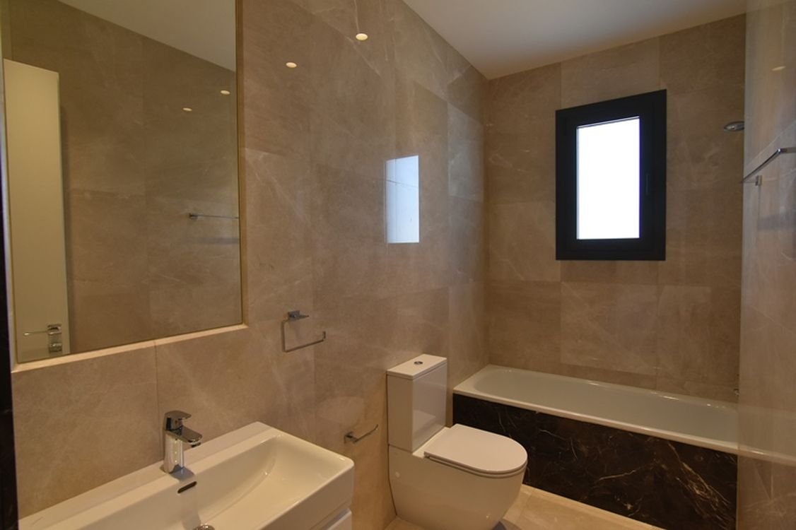 3 BR Apartment in Potamos Germasogeias, Limassol photo 9