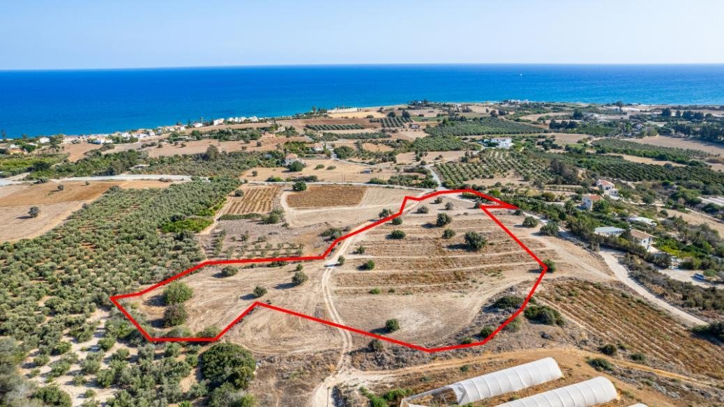 Residential field in Agios Theodoros, Larnaca photo 2