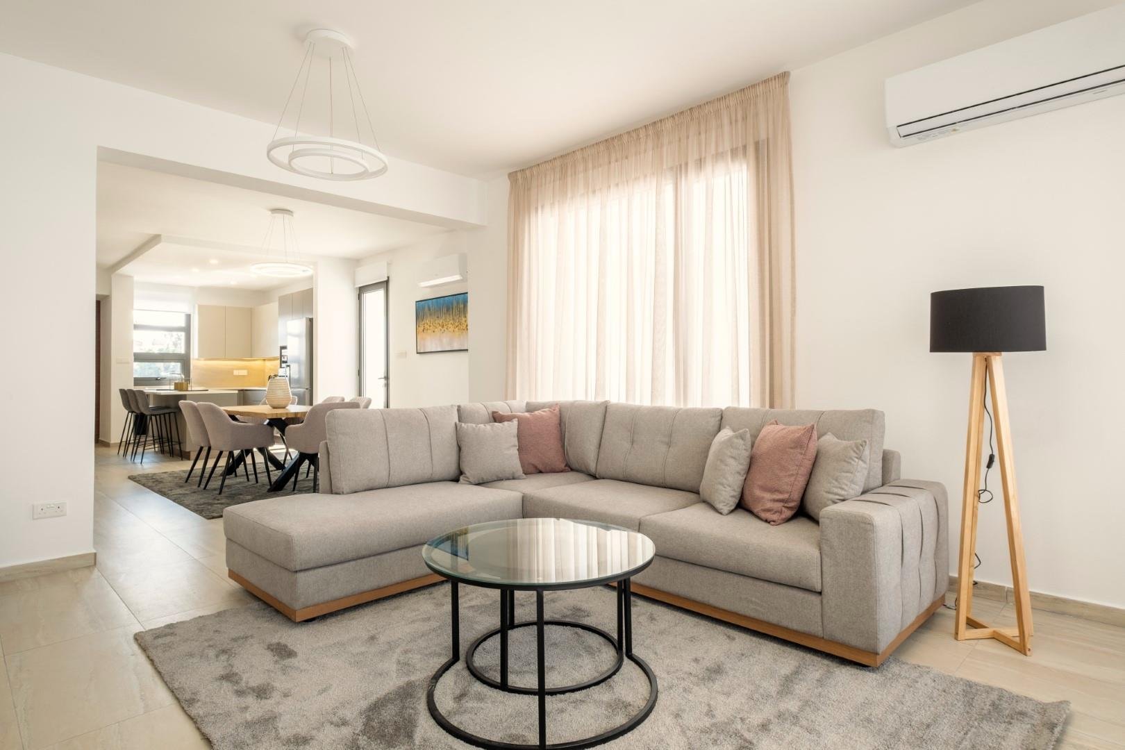 4 BR House in Oroklini, Larnaca photo 14