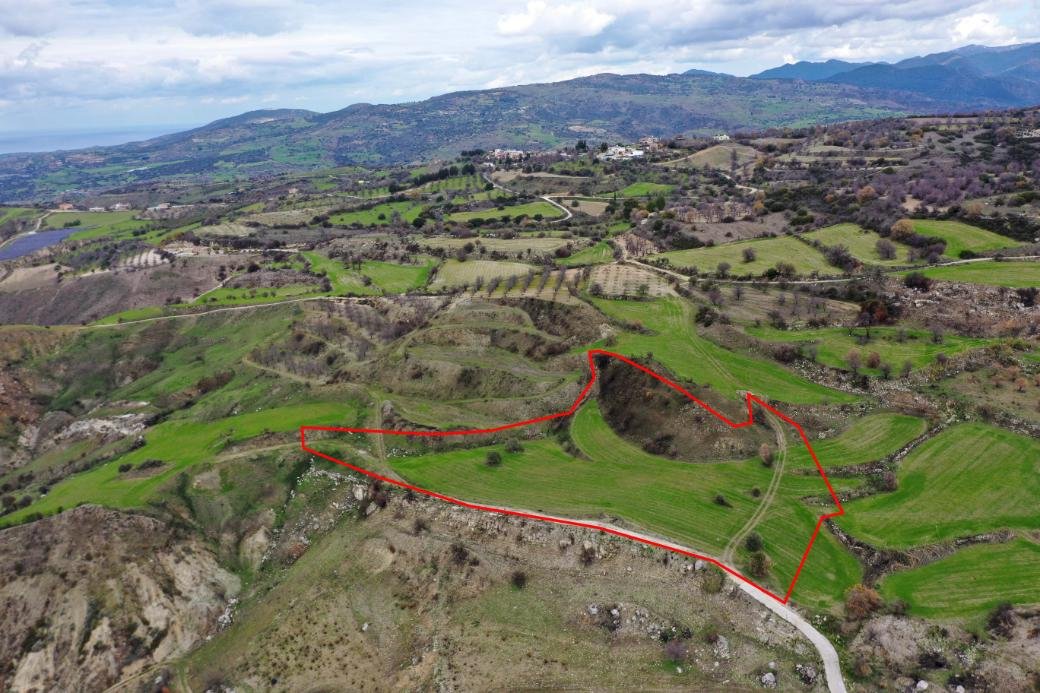 Agricultural field in Drymou, Paphos photo 3