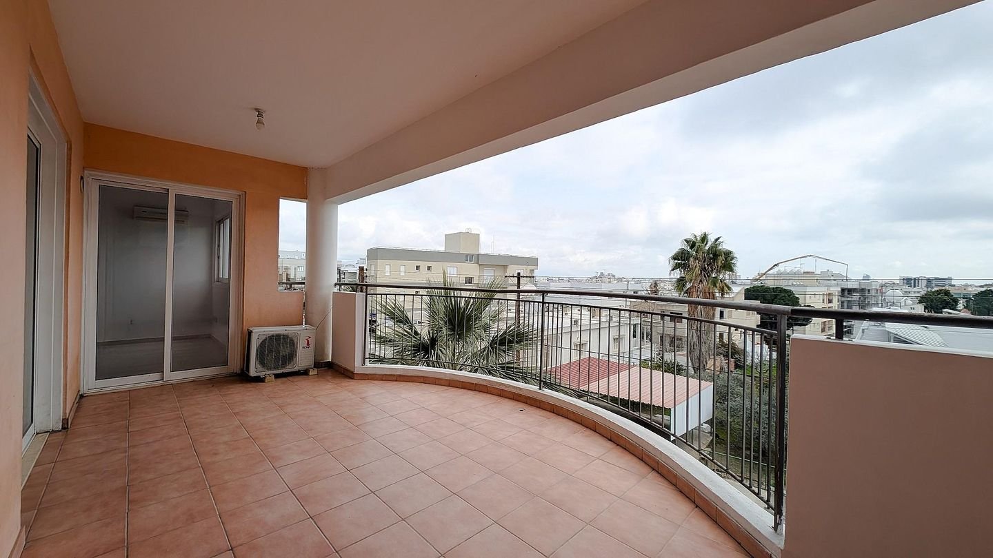 Three-bedroom apartment in Chryseleousa, Strovolos, Nicosia photo 18