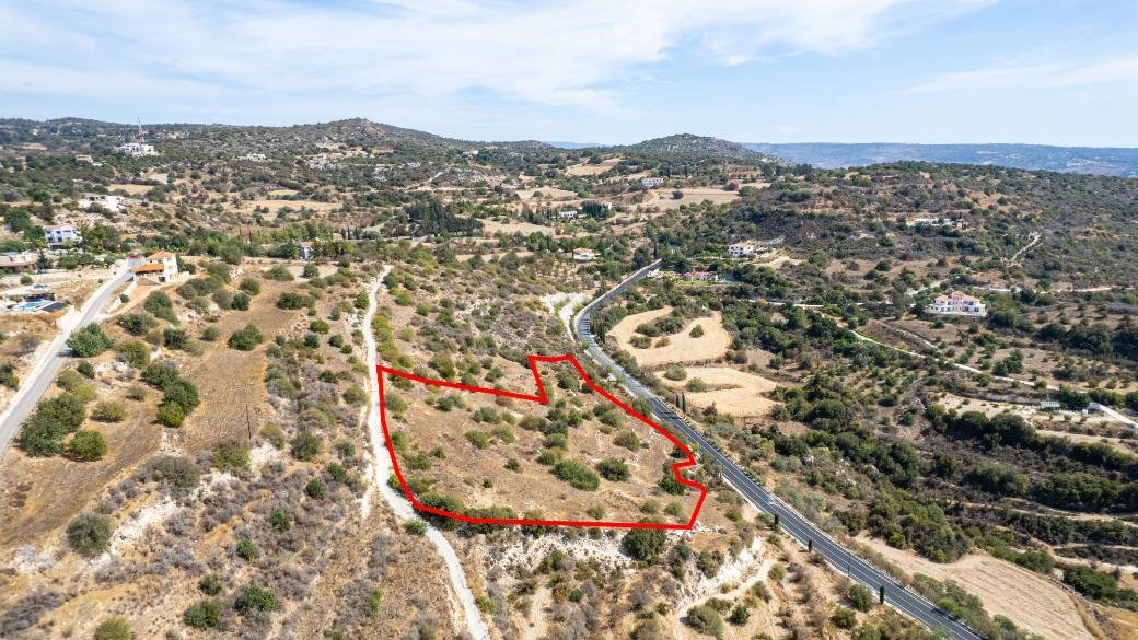 Residential field in Peristerona, Paphos photo 2