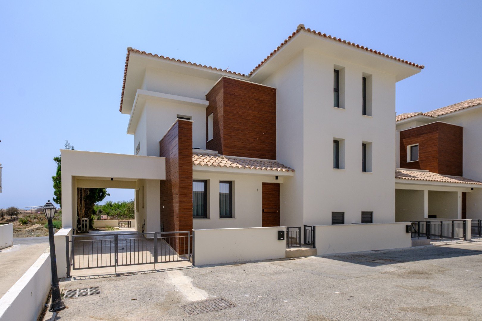 4 BR House in Tersefanou, Larnaca photo 2