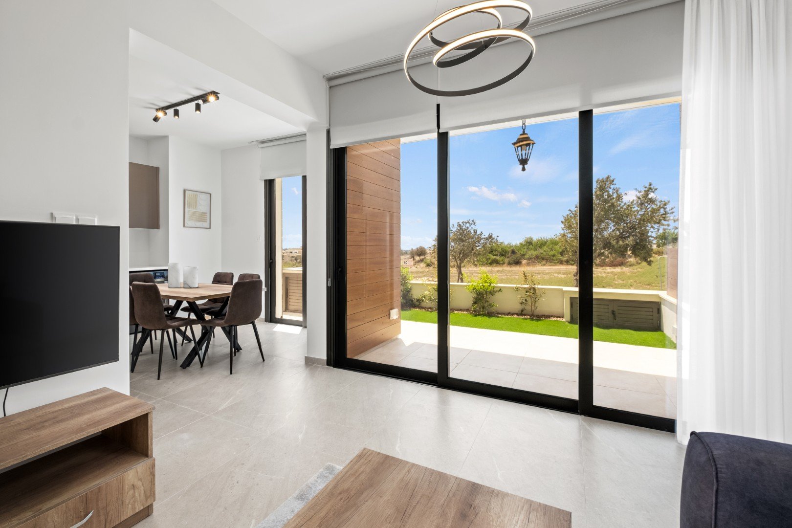 4 BR House in Tersefanou, Larnaca photo 9