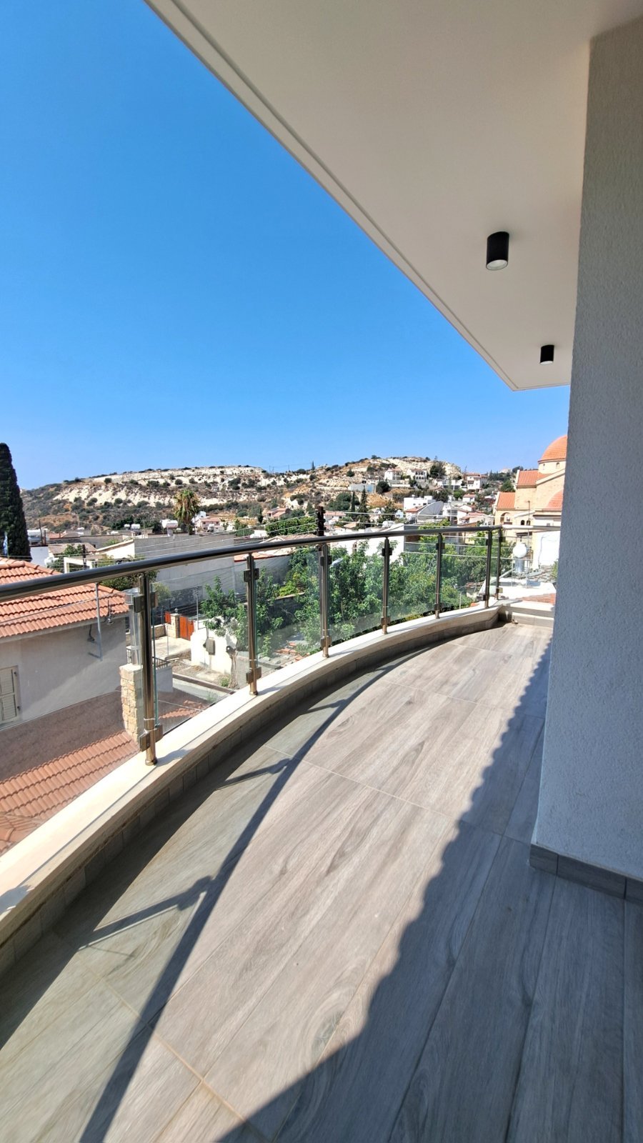 2 BR Apartment in Agios Tychonas, Limassol photo 18