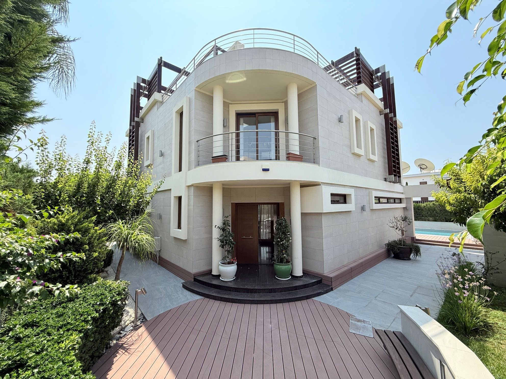4 BR Luxury Villa in Pyrgos, Limassol photo 1