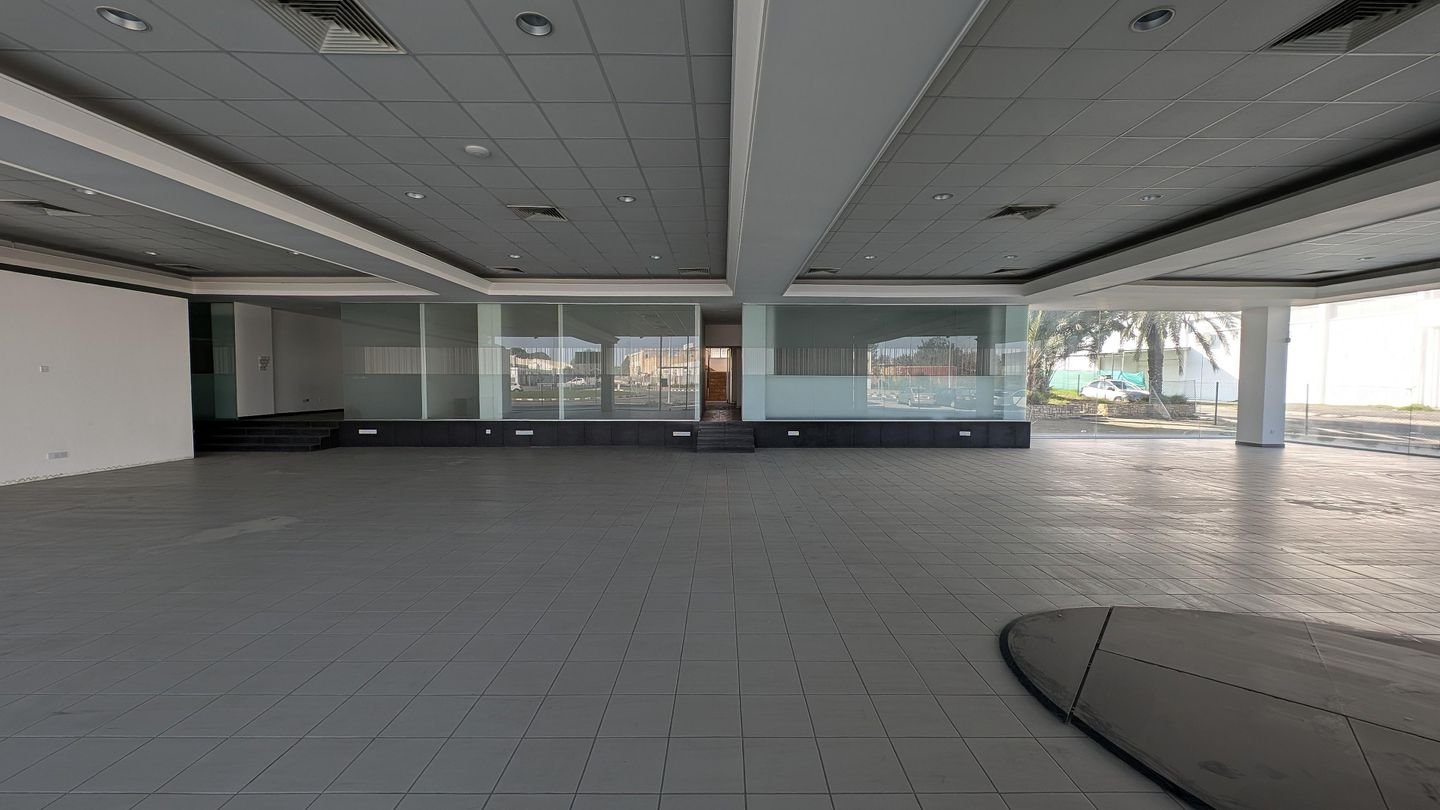 Building with Showroom in Kaimakli, Nicosia photo 32