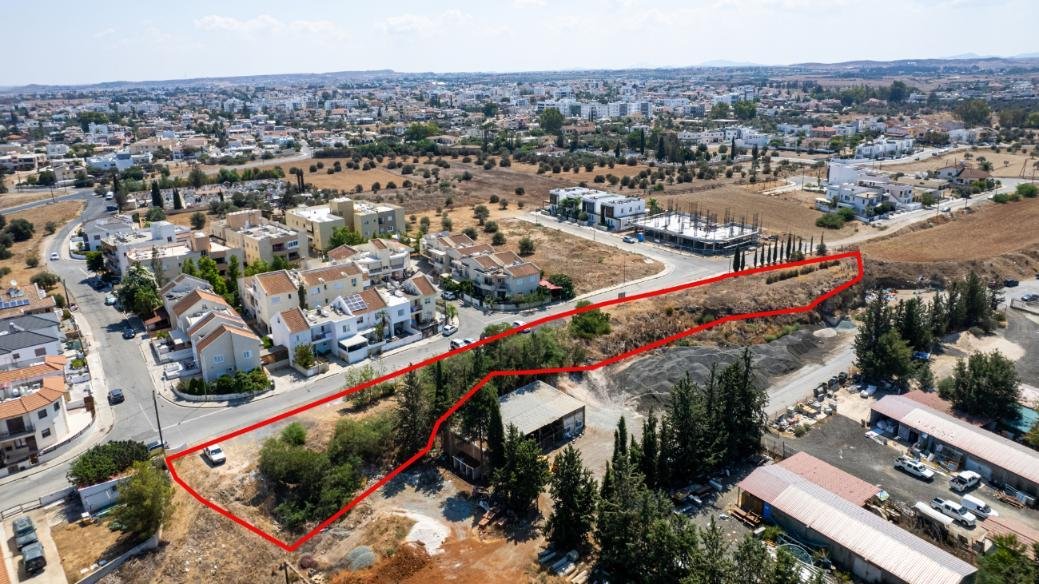 Residential field in Lakatamia, Nicosia photo 2