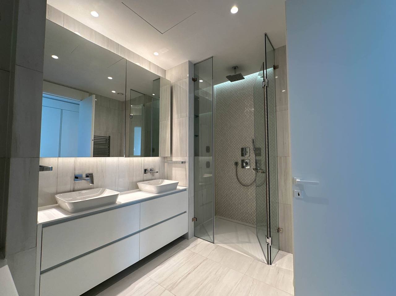 2 BR Apartment in Potamos Germasogeias, Limassol photo 9