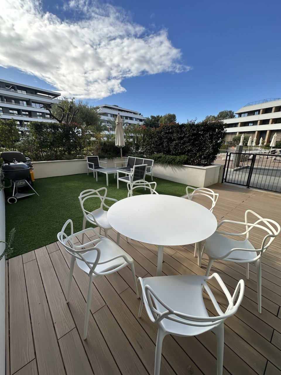 4 BR Triplex Apartment with a garden in Potamos Germasogeias, Limassol photo 17