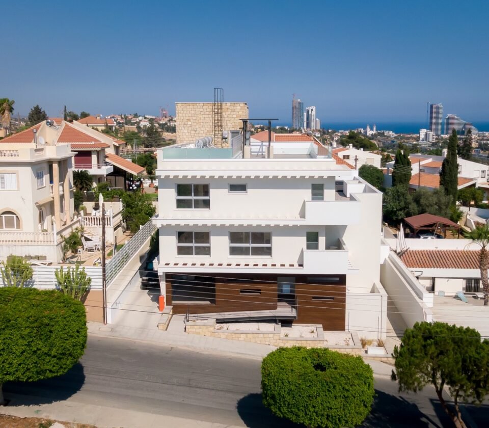 2 BR Apartment in Germasogeia, Limassol photo 13