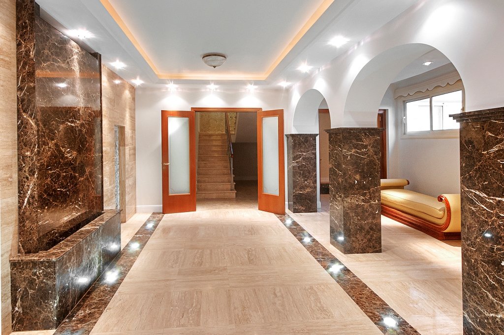 4 BR Villa in Agios Tychonas, Limassol photo 2