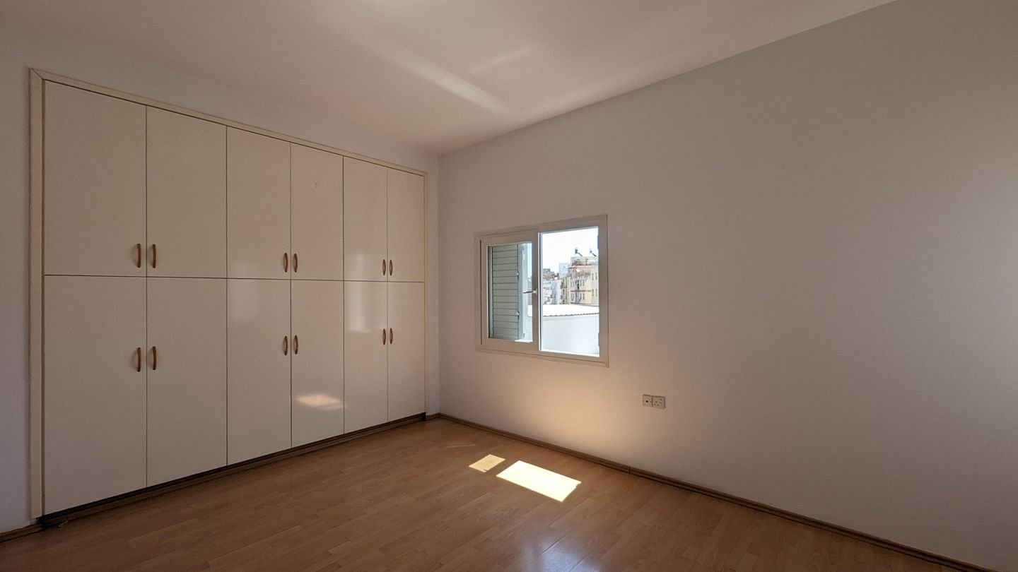 Three storey semi-detached mixed use building with shop in Strovolos, Nicosia photo 50