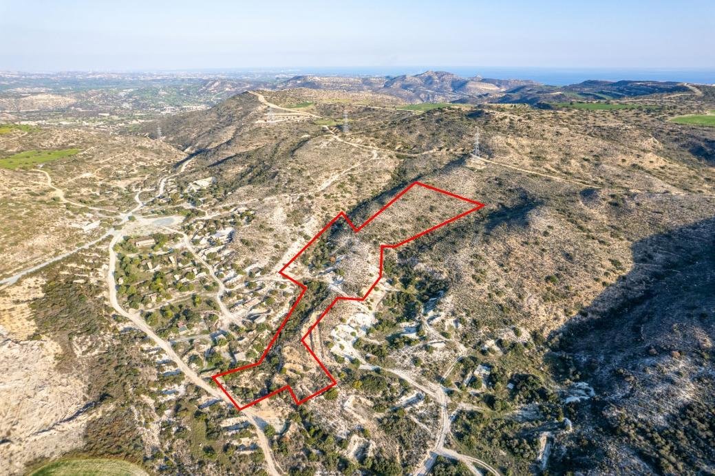 Agricultural field in Choirokoitia, Larnaca photo 3