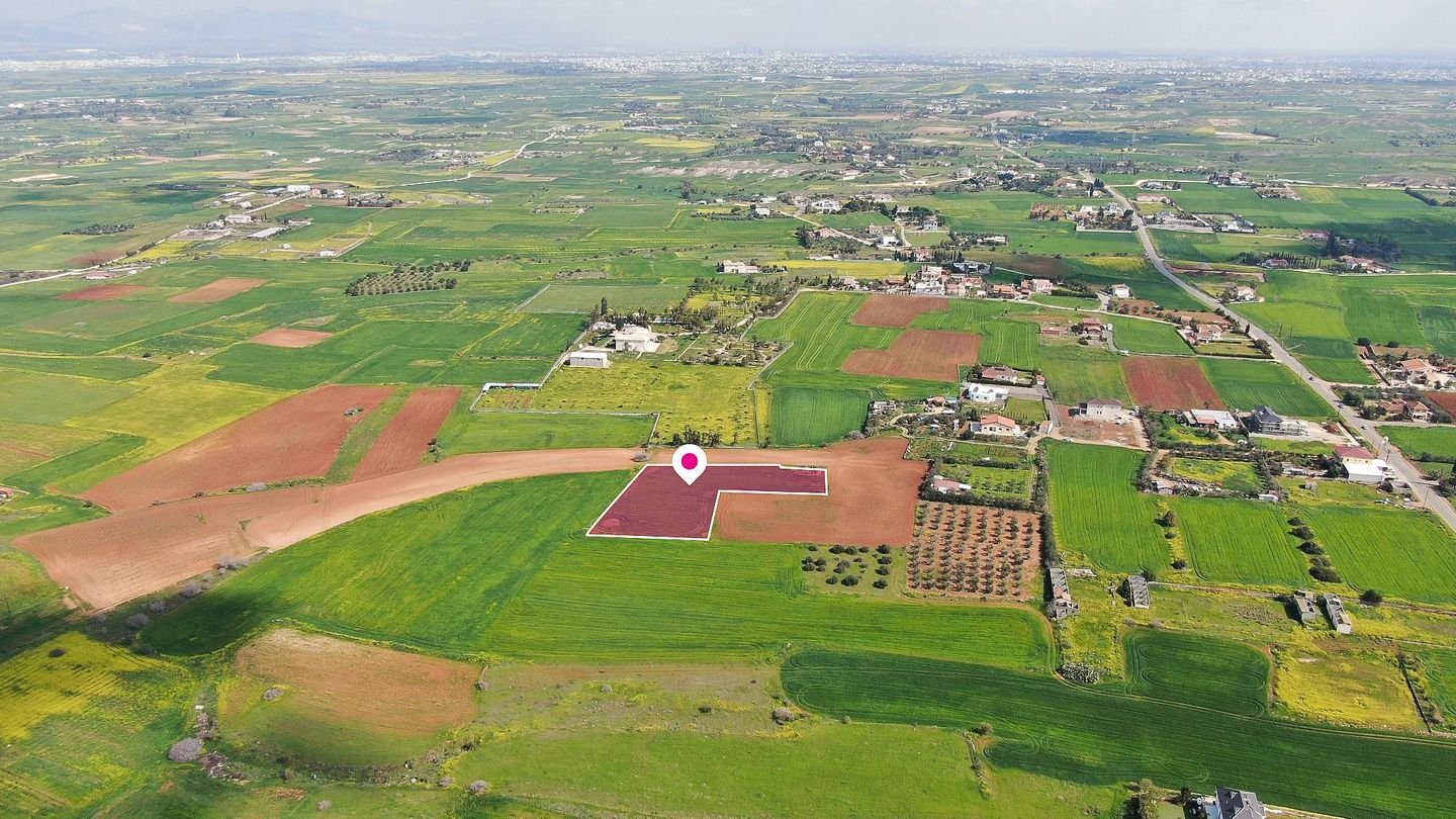 Residential field located in Agioi Trimithias, Nicosia photo 3