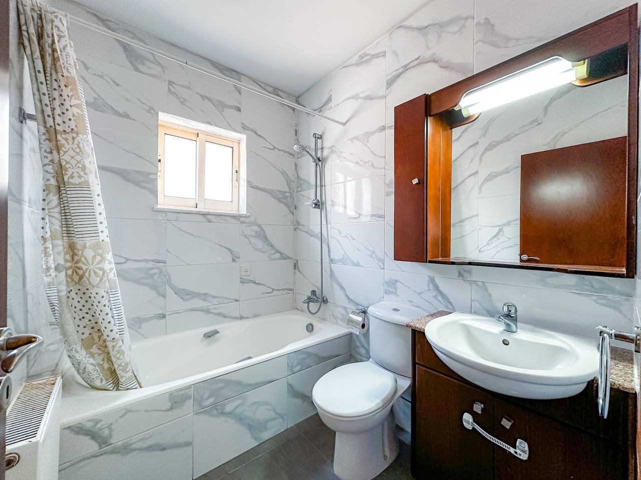 2 BR Apartment in Mesa Geitonia, Limassol photo 11