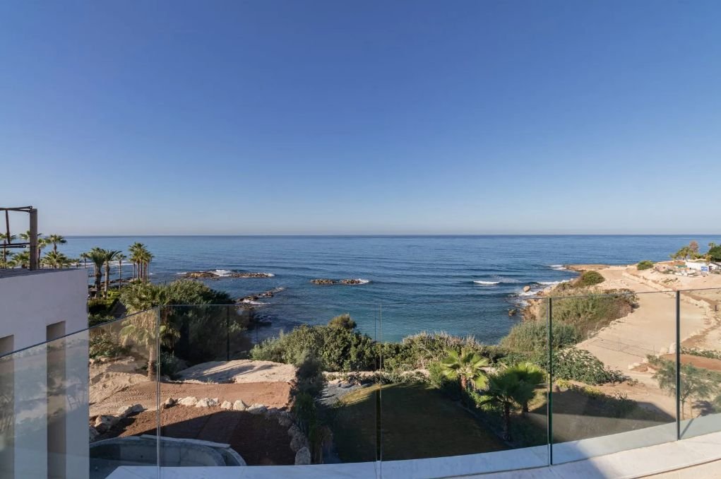 10 BR Villa in Kissonerga photo 2