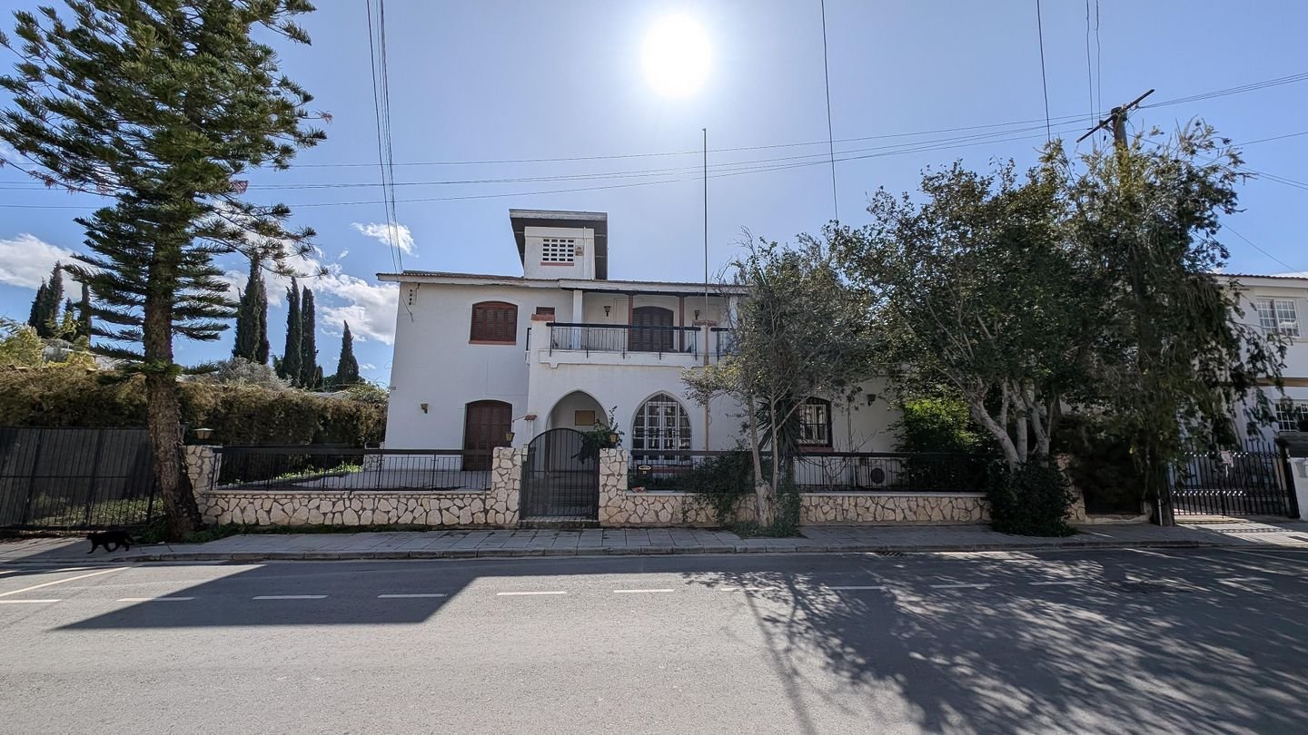 Two-storey detached residence in Agios Andreas quarter, Nicosia photo 2