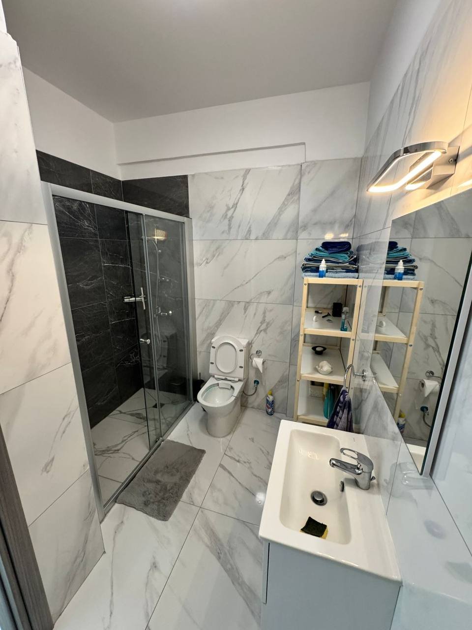 1 BR Apartment in Kato Polemidia, Limassol photo 6