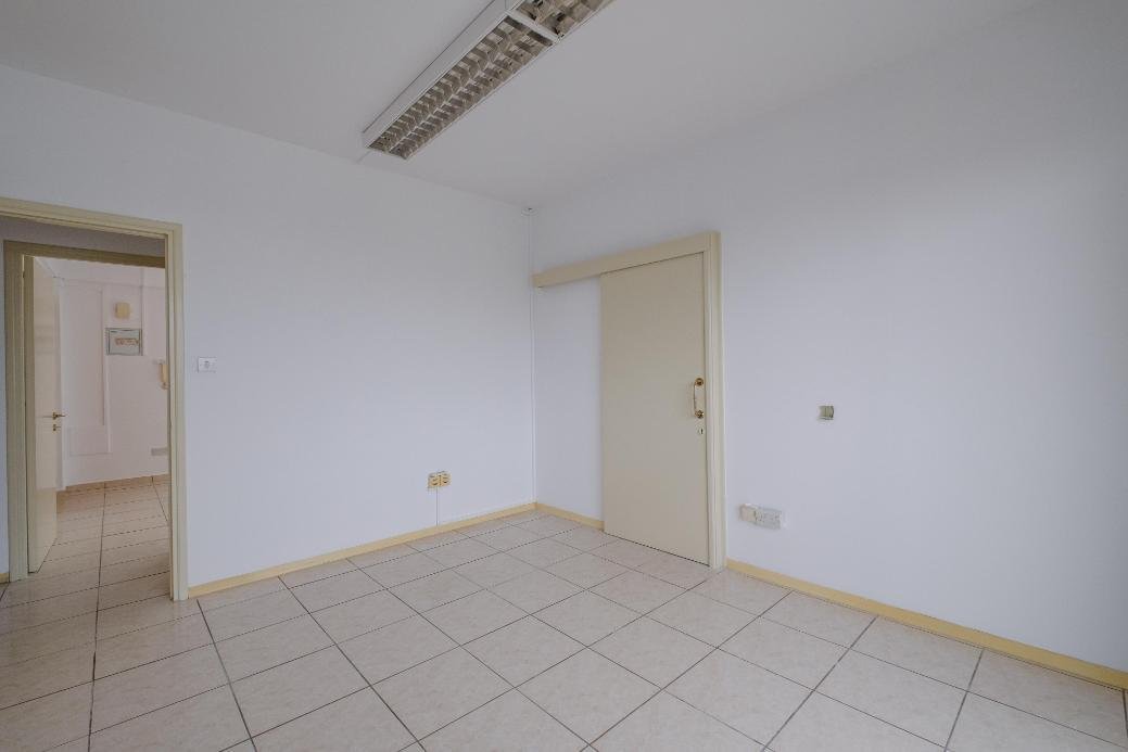 Offices in Agios Antonios, Nicosia photo 18