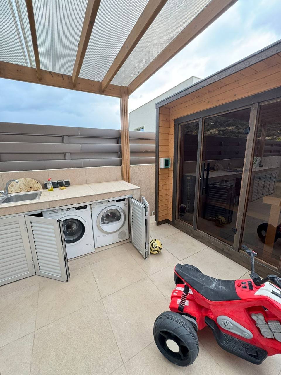 4 BR House in Agia Paraskevi, Limassol photo 14