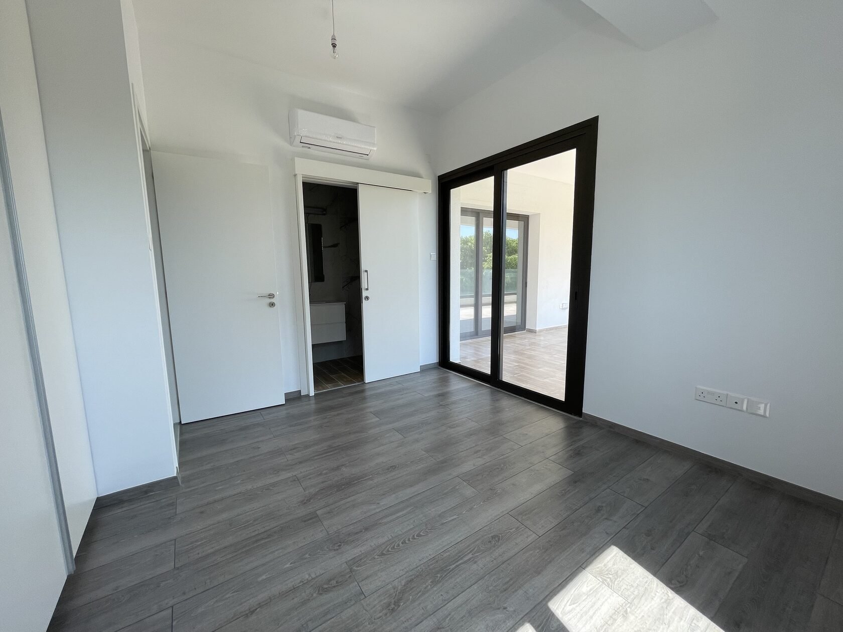 3 BR Apartment in Limassol photo 4
