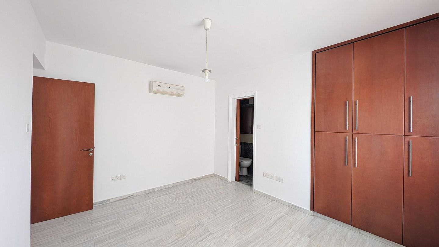 Three-bedroom apartment in Chryseleousa, Strovolos, Nicosia photo 12