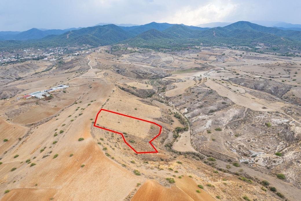 Field in Nikitari, Nicosia photo 5