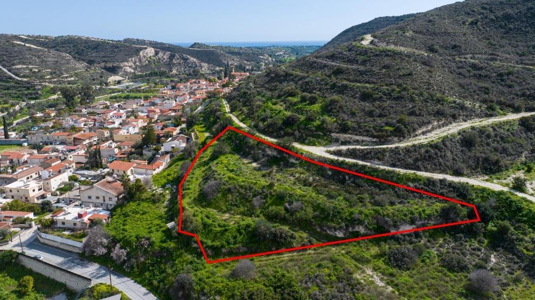 Residential field in Kalavasos, Larnaca photo 1