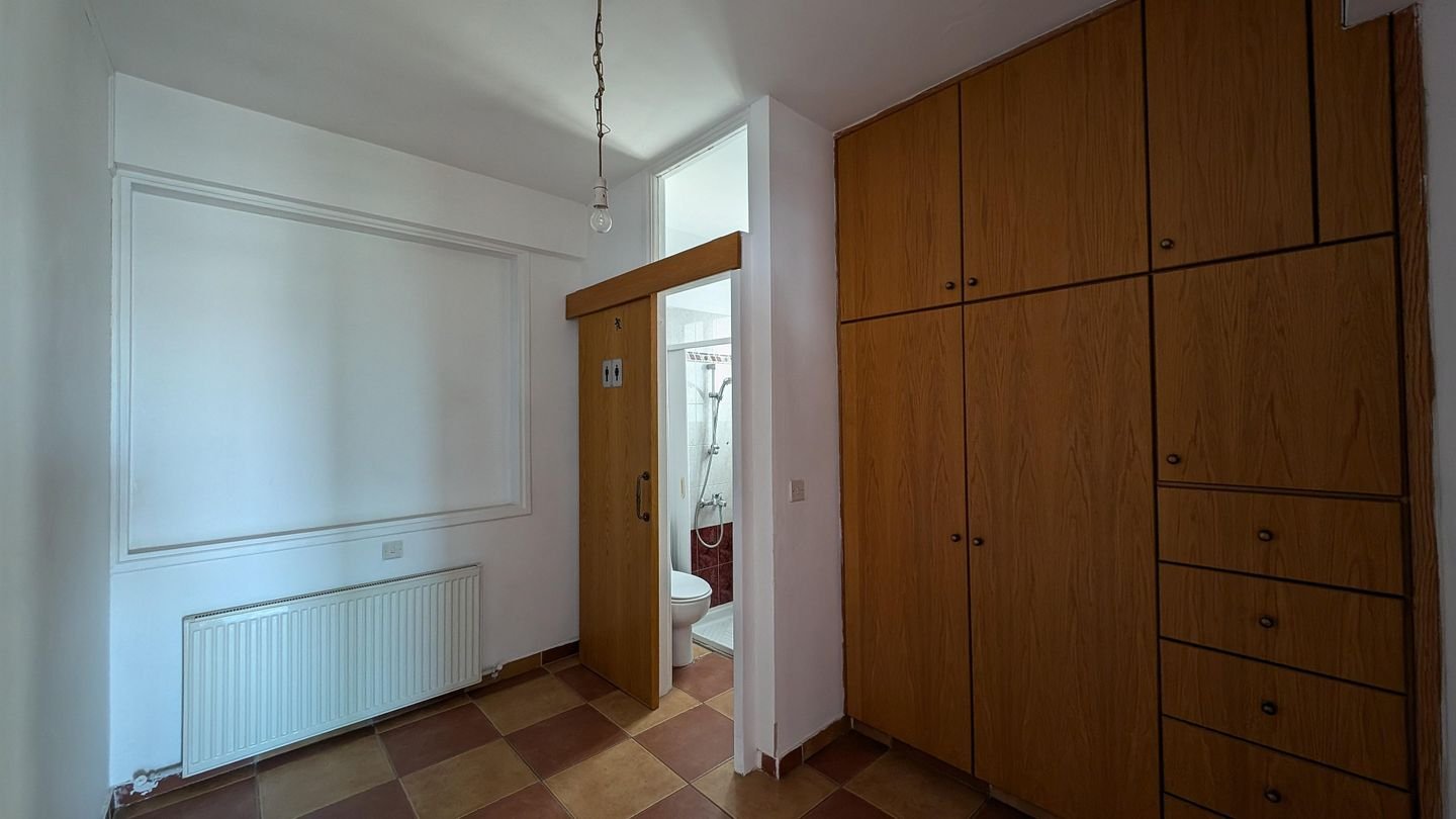 Three-storey building, located in Kaimakli, Nicosia photo 45