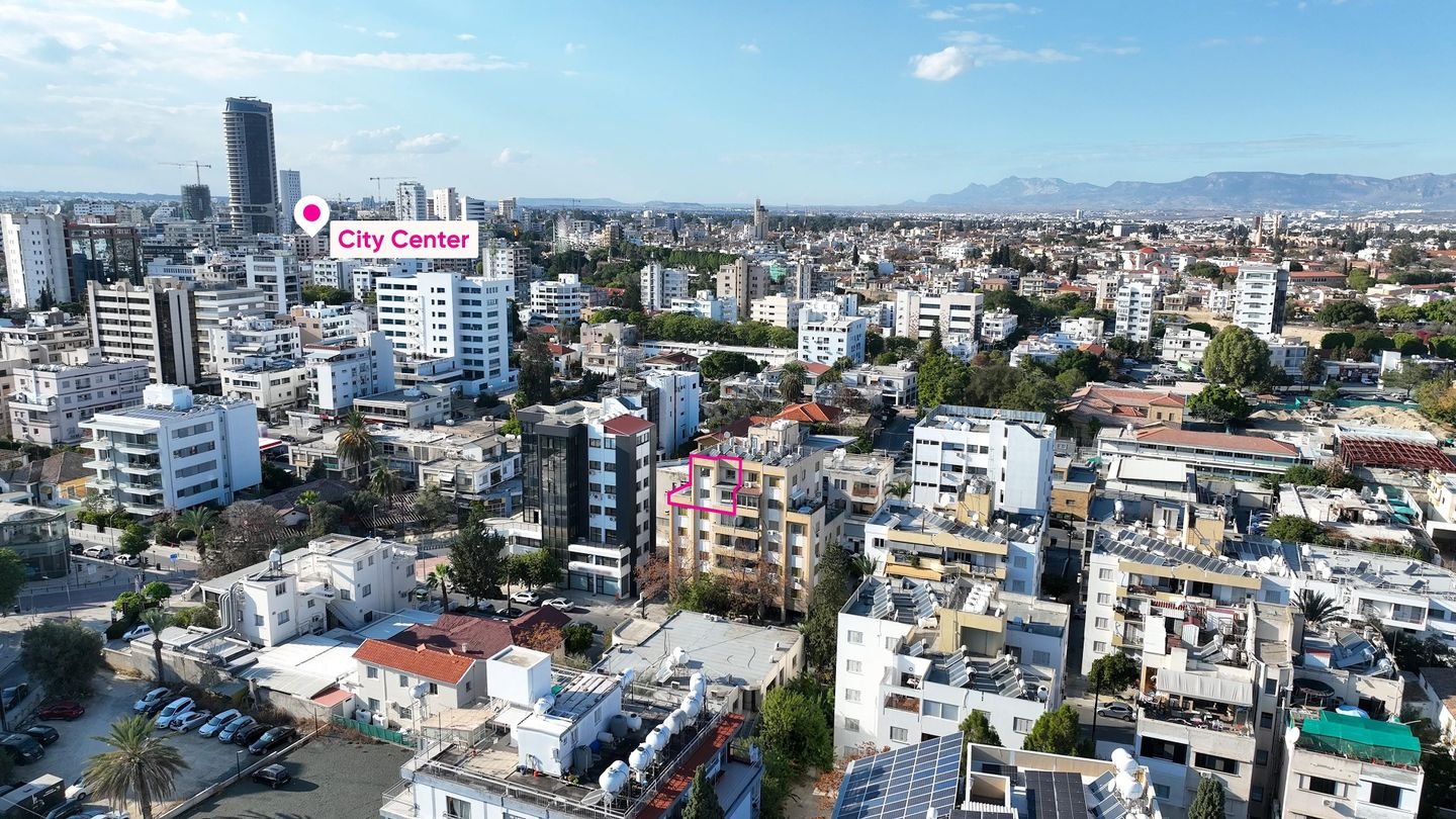 Sizeable Duplex Apartment in Ayios Antonios, Nicosia photo 4