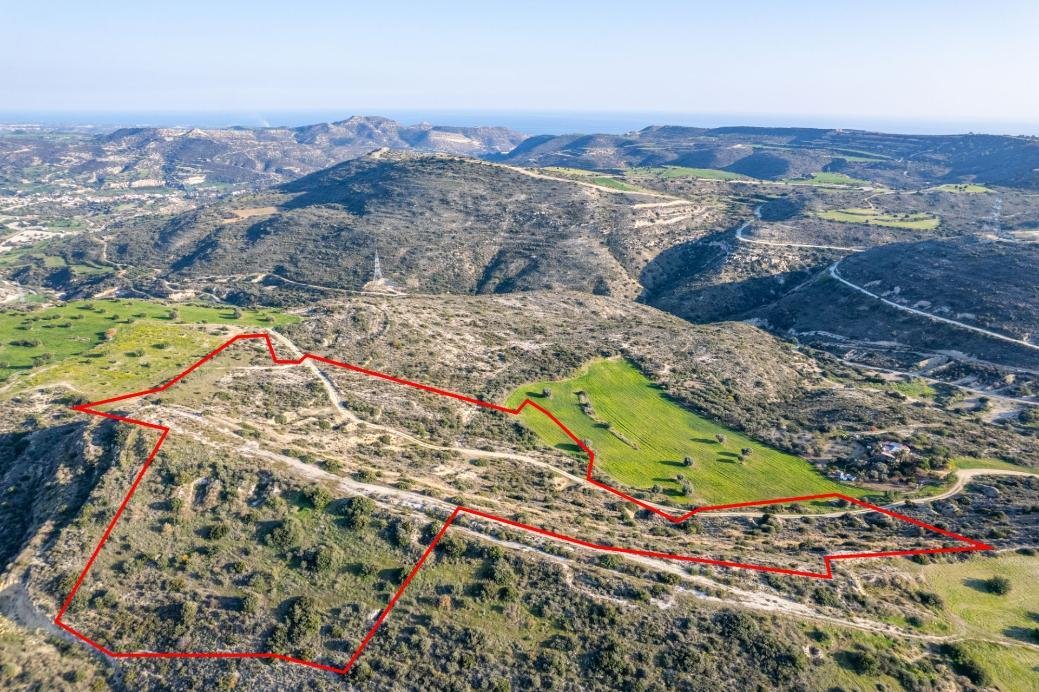 Agricultural field in Choirokoitia, Larnaca photo 2