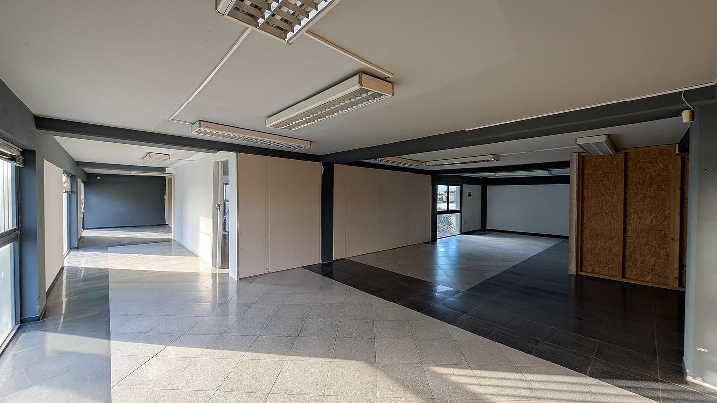 Commercial building in Kokkinotrimithia, Nicosia photo 22