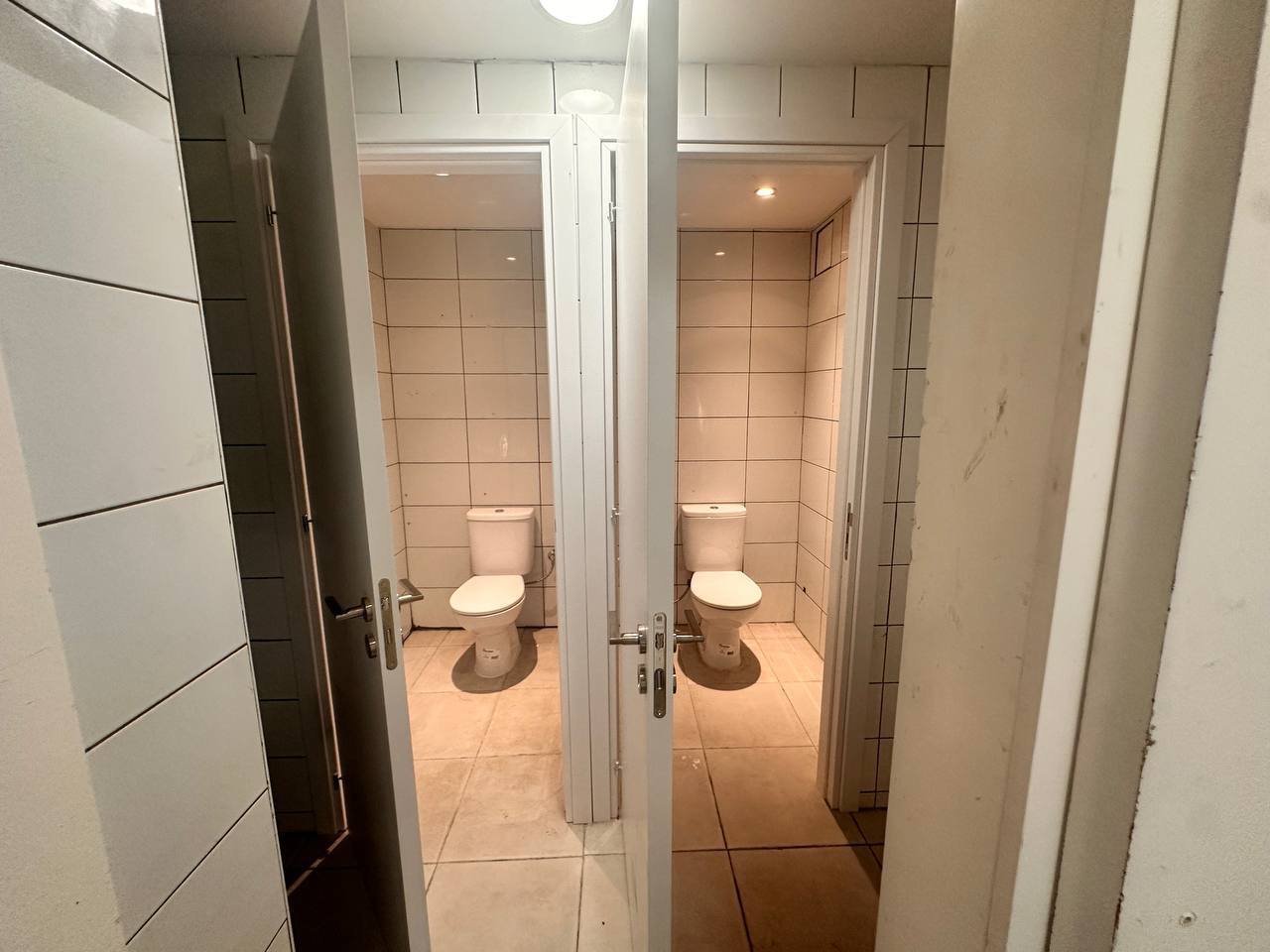 Commercial space for office in Agia Zoni, Limassol photo 17