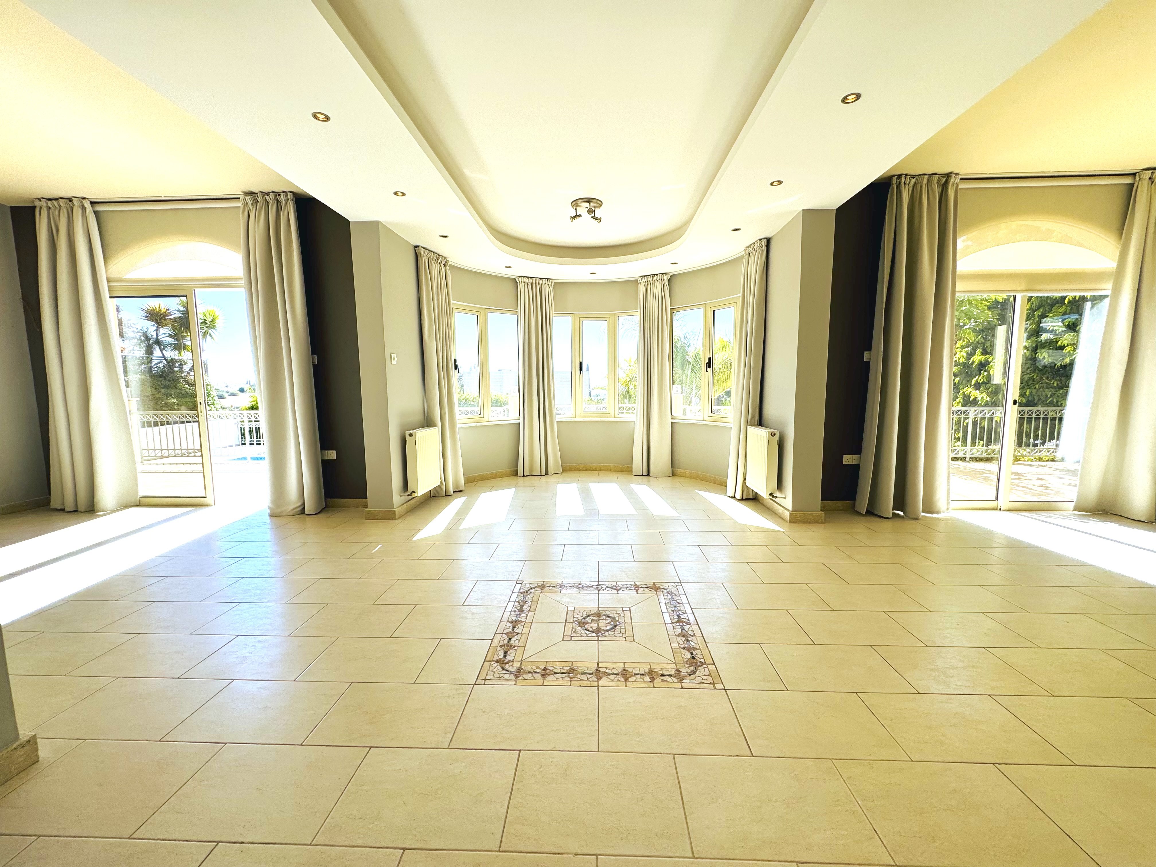 5 BR Villa in Limassol, Germasogeia photo 8